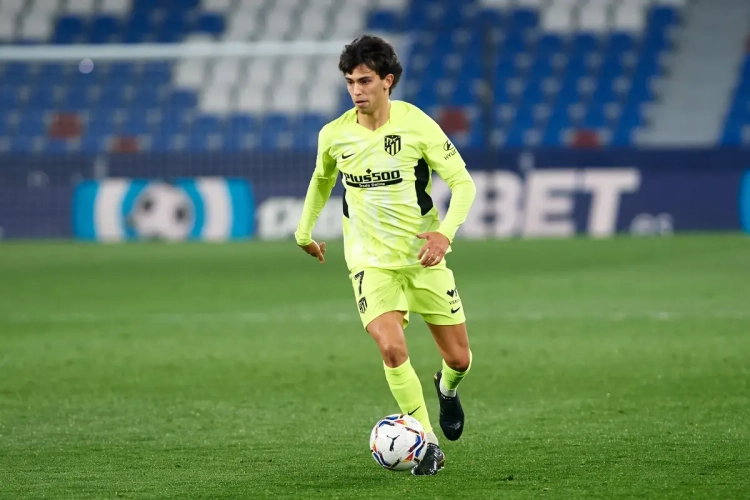 Joao Felix valt geblesseerd uit