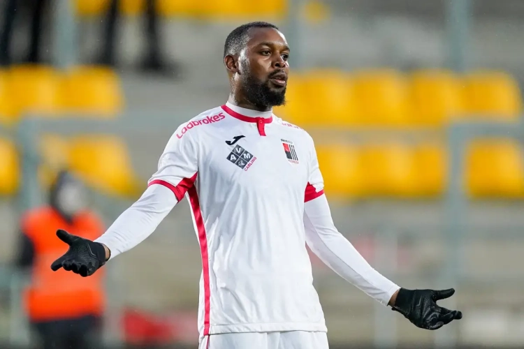 Aanvaller kondigt vertrek aan bij RWDM