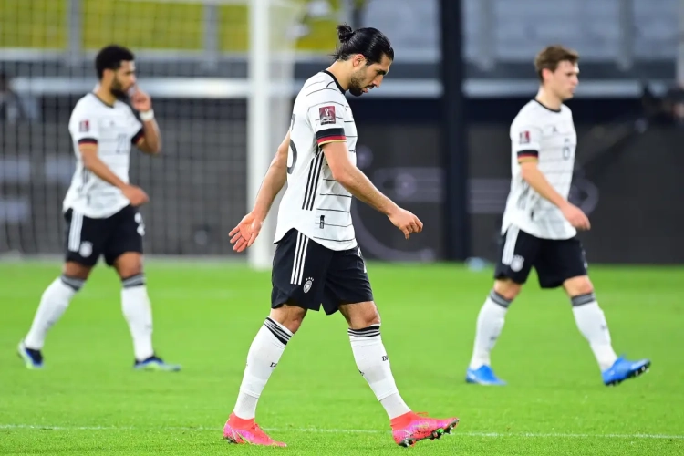 Duitse pers vernietigend voor Mannschaft en Löw: "Het was een onvatbaar dramatische avond"