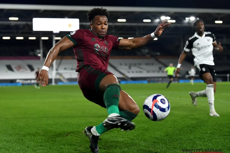 📷 OFFICIEEL Adama Traoré ruilt Wolverhampton in voor FC Barcelona