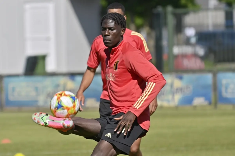 Kapitein van nationale beloften blikt vooruit op cruciale wedstrijd: "We weten wat we moeten doen"