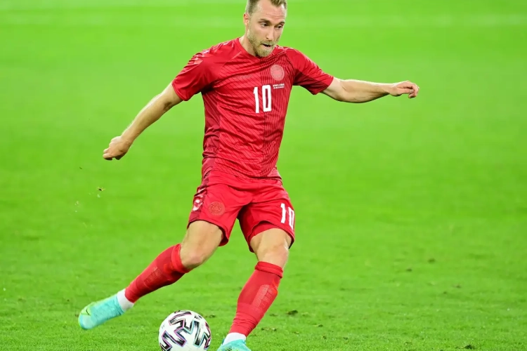 Christian Eriksen duikt op in Amsterdam en traint mee met Jong Ajax