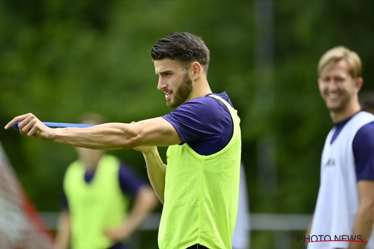 Wesley Hoedt heeft niets te klagen in de slaapkamer: "Hij was dat niet gewend, dat het elke keer feest is in bed"