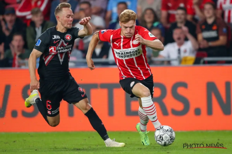 PSV vernedert Ajax in eigen huis en pakt Supercup, jonge Belg scoort