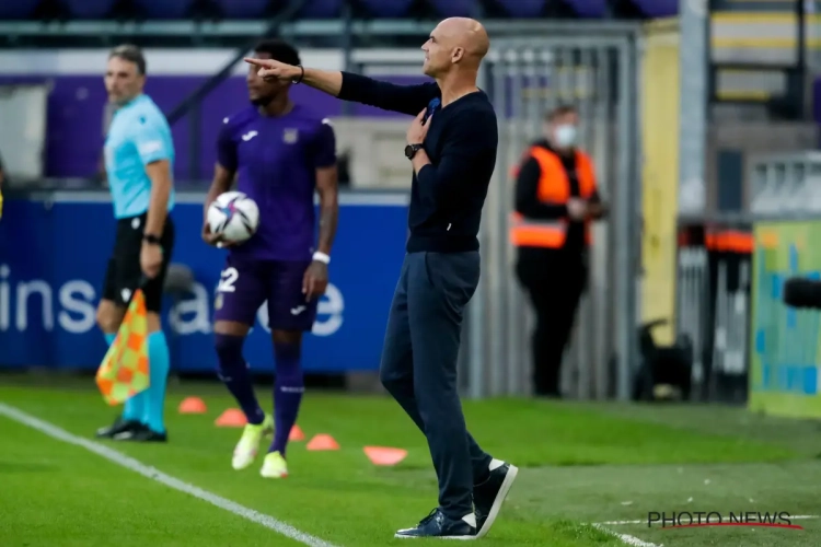 🎥 Mooie beelden! Vitesse-coach als held onthaald na uitschakeling Anderlecht: "Topprestatie"
