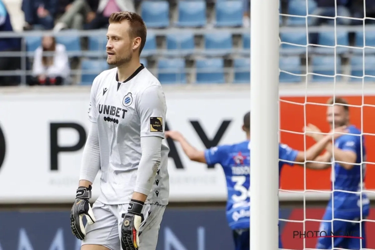 AA Gent zet de boel op scherp: owngoal Simon Mignolet genomineerd als 'doelpunt van de maand'
