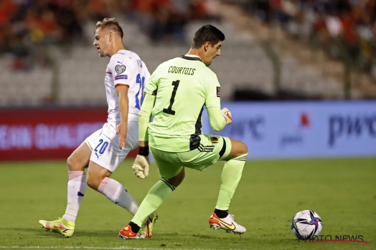 Courtois verzorgt de show: "Mijn dribbel was de mooiste van de match" - Hazard reageert vanop de trap