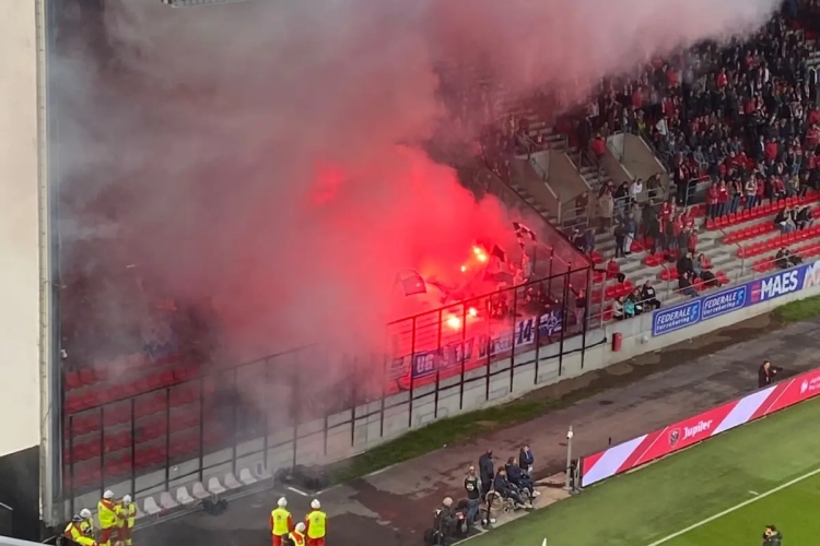 Nederland verstrengt voetbalregels na aanhoudende incidenten: "Gooien van voorwerpen of vloeistoffen: match stilgelegd"