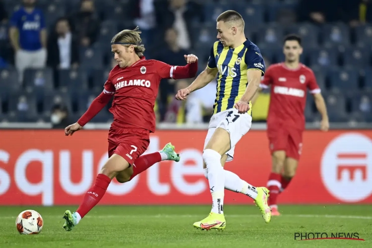 Antwerp heeft haar eerste punt in de Europa League te pakken: The Great Old speelt 2-2 gelijk op het veld van Fenerbahçe SK