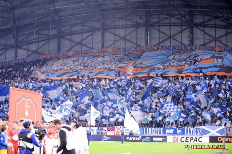 Marseille - Frankfurt: Duitse 'supporters' doen de Hitlergroet