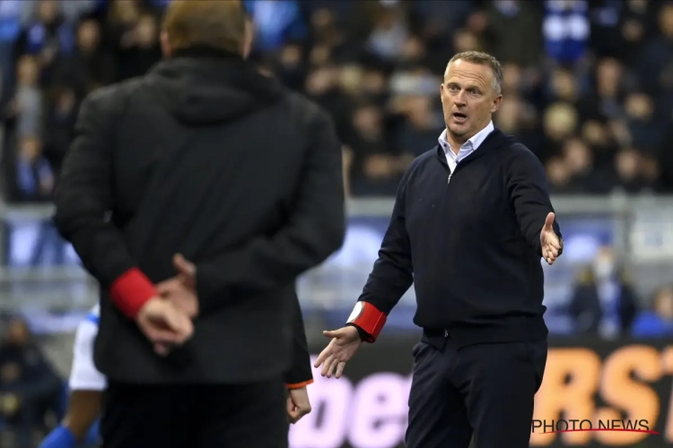 John van den Brom windt er geen doekjes om: "Ja, het is crisis" & "Logisch dat er kritiek komt"