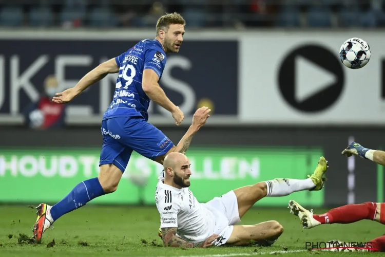 Moet Hein Vanhaezebrouck tegen Standard een van zijn spitsen missen?