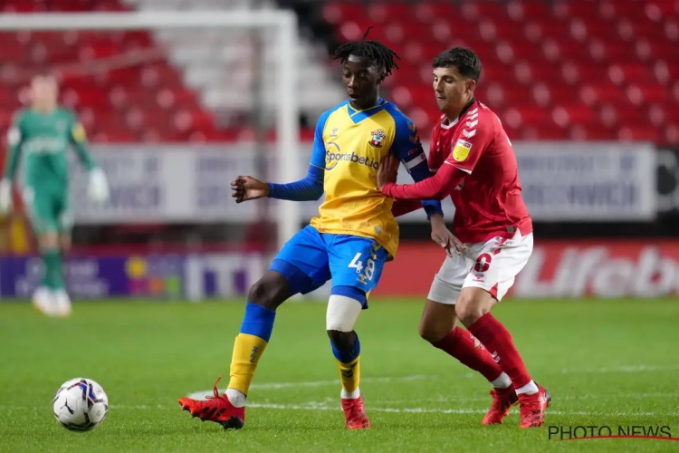 'Anderlecht gaat strijd aan met Manchester City om talentvolle Engelse middenvelder'