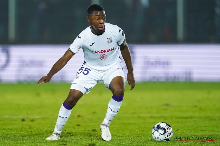 Wat is er aan de hand met Marco Kana bij Anderlecht? "Niks ernstig"
