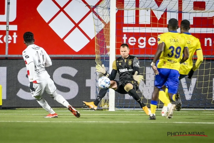 STVV voert in extremis keeperswissel door: Kenny Steppe onder de lat tegen Cercle Brugge