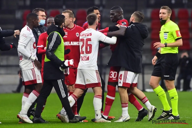 Wat zei Selim Amallah tegen Abdoulaye Seck? De Standard-middenvelder verduidelijkt