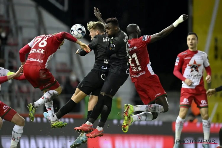 Jackpot op komst? 'Veelvuldige Engelse interesse levert degradant nodige miljoenen op'