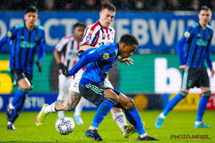 Ajax zwoegt zich voorbij moedig Willem II, Wellenreuther blijft met lege handen achter