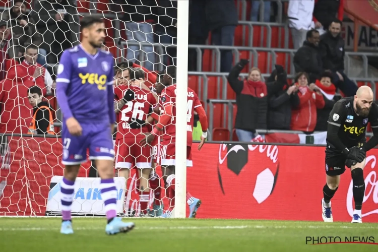 Beerschot gaat ten onder tegen tien Rouches en moet hopen op forfaitzege voor groene tafel
