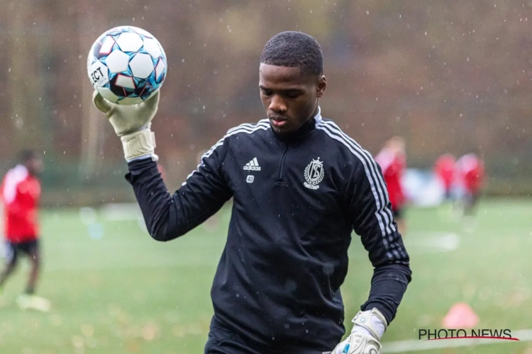 Standard de Liège langer door met Matthieu Epolo