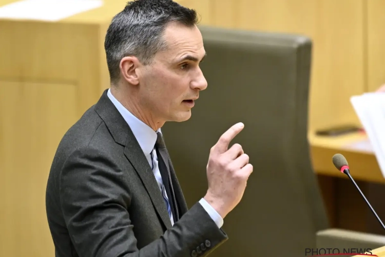 Nieuwe CEO van Pro League wil dan toch praten over minder dan drie zakkers in 1A