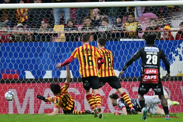 Ultieme tussenkomst Peyre redt na penaltysave Coucke ticket voor play-offs voor KVM: "Schitterend voor iedereen"