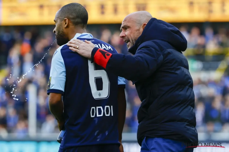 Schreuder maakt zich zorgen over Odoi, die al voor de rust naar de kant moest