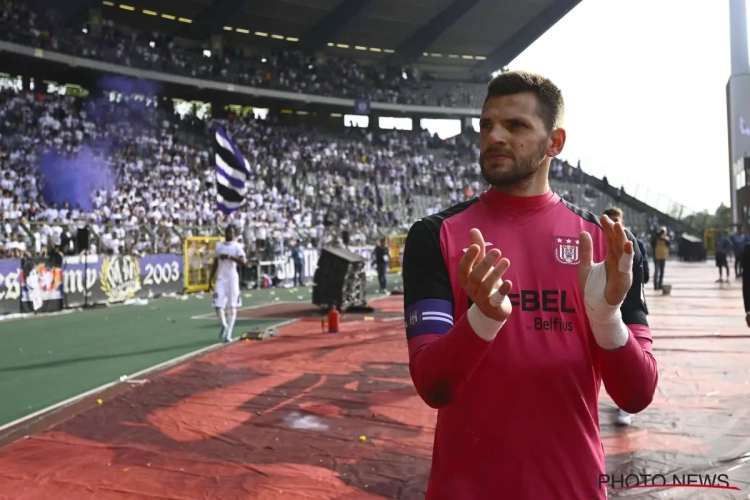 Van Crombrugge na bekerverlies: "Zo'n dingen doen nu eenmaal pijn."