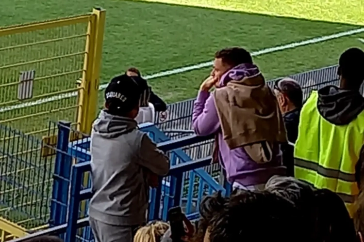 Gomez krijgt weekje rust en zet zich tussen Union-fans op de hoofdtribune