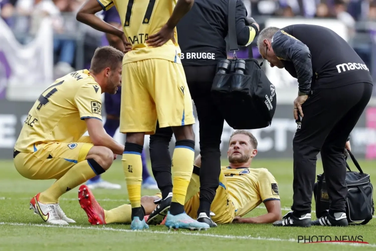 Mats Rits verlaat Anderlecht op krukken en mist waarschijnlijk resterende Play-off wedstrijden: "Ziet er niet goed uit"