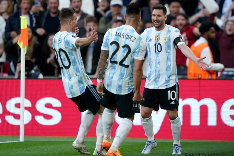 Messi staat op en leidt Argentinië naar overwinning in Finalissima