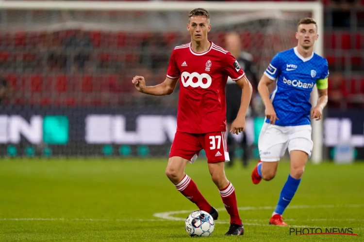 Gespot op training: 'Jeugdproduct Standard verlaat STVV voor Brussels avontuur'
