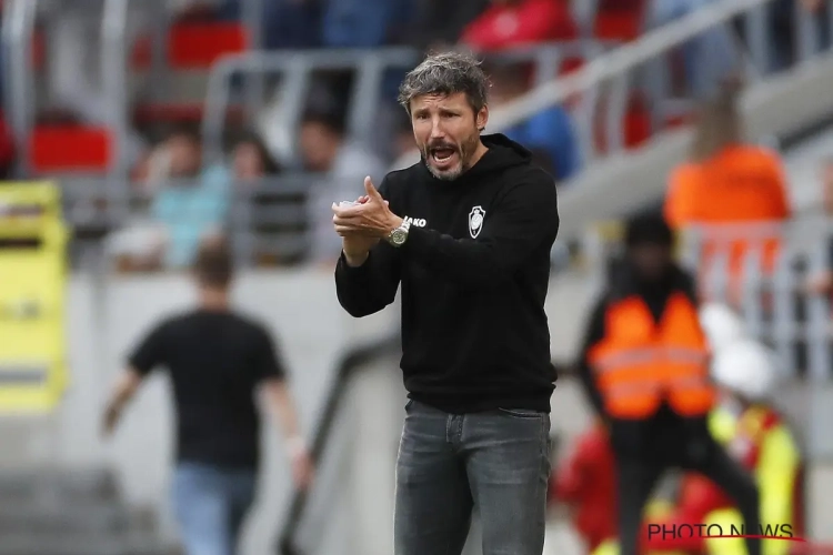 Mark van Bommel realistisch na gelijkspel tegen Drita: "We zijn nog niet zover om dit soort ploegen kapot te spelen"