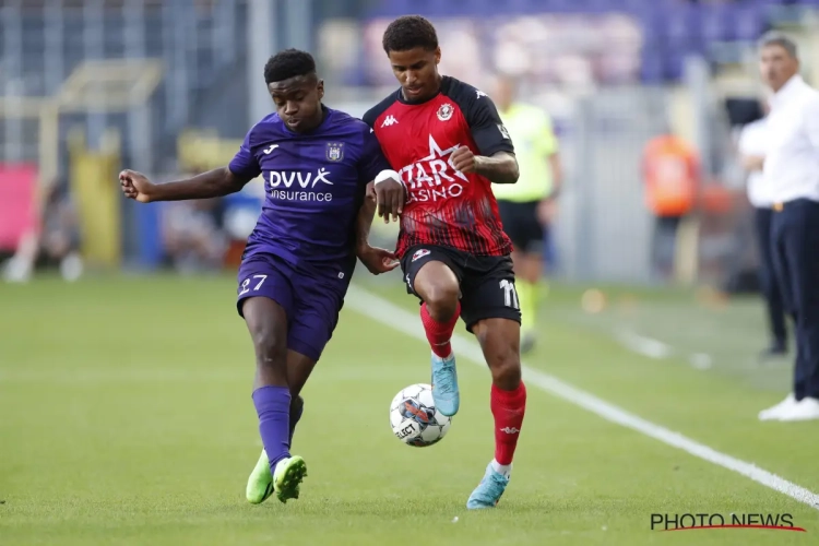 Noah Sadiki, de jeugdspeler die het hardst knokte om er te staan: "Ik wil kampioen worden, dat heeft nu lang genoeg geduurd"