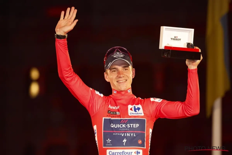 📷 Speciale truitjeswissel tussen twee grote kampioenen: Courtois is er als de kippen bij in Madrid