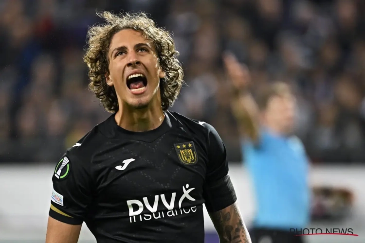 Het voordeel voor Anderlecht om 4-4-2 te spelen: "Flankaanvallers hebben extra zekerheid in hun rug"