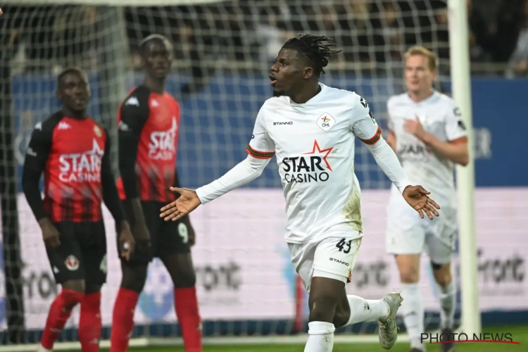 OHL-spits Nsingi leerde al veel in zijn eerste maanden als prof: "Ik ben omringd door sterke spelers"