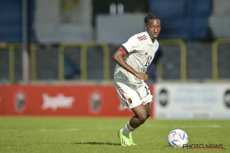 Standard verlengt contract van jong talent die sterkhouder is in de Challenger Pro League