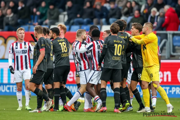 🎥 Bizar en gevaarlijk: supporter waant zich Tarzan tijdens Brabantse derby