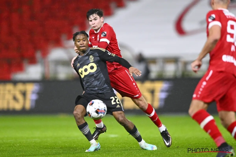 Czerniatynski over de kansen van zijn twee ex-ploegen deze namiddag: "Als Standard een bokser was, zouden ze winnen op punten"