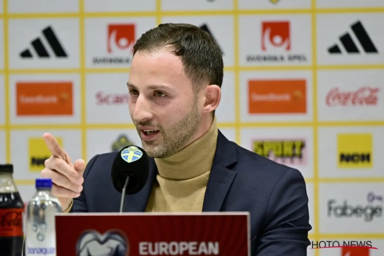 Frappant beeld van Domenico Tedesco: "Door die eigenzinnige houding niet hogerop geraakt"