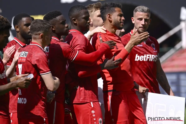 Boegbeeld Antwerp houdt het niet droog na match tegen Union, supporters geven hem groots gebaar