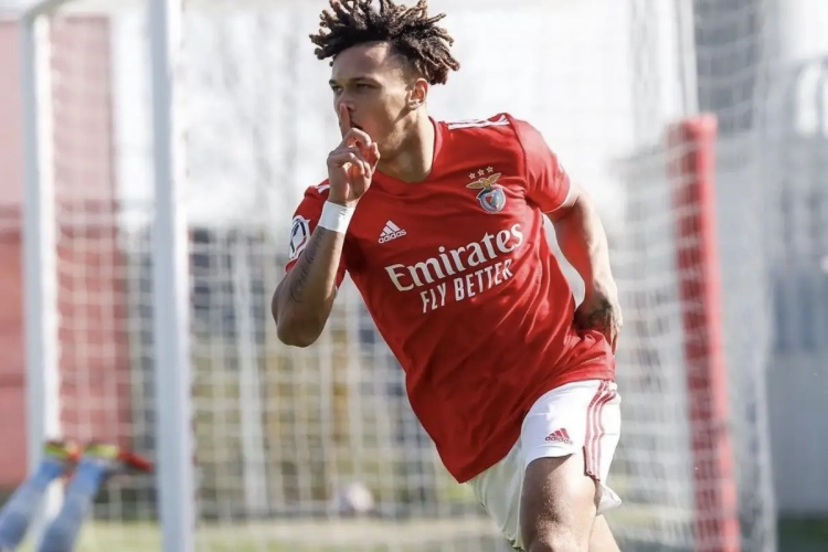 Standard ziet ex-jeugdspeler de fantastische stap maken naar Chelsea