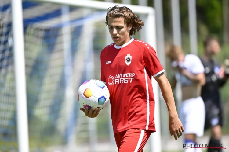 Dit moet het volgende toptalent worden dat na Vermeeren doorbreekt bij Antwerp, ook Overmars gelooft erin
