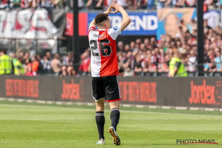 Twijfel in paars-witte bestuurskamer? Anderlecht overweegt om ex-sterkhouder van Ajax én Feyenoord alsnog transfervrij op te pikken