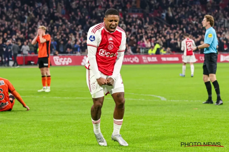 Ajax pakt na maanden crisis nog eens drie punten en geeft rode lantaarn door