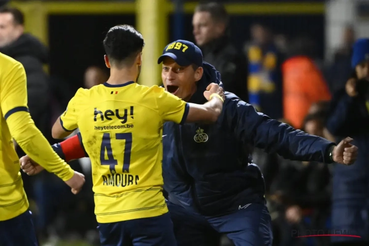 Niets minder dan een fenomeen! Amoura reageert na weeral twee goals en topprestatie: "Dit is makkelijk voor mij"