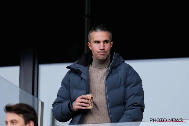 🎥 Dit gaat u niet eens geloven zonder het te zien: Robin Van Persie woedend na monumentale blunder van de arbitrage die de wereld rondgaat, "Dit is gewoon ondenkbaar"