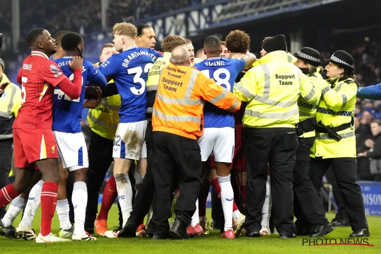 🎥 Merseyside Derby eindigt in chaos: Everton redt laatste historische derby in Goodison Park