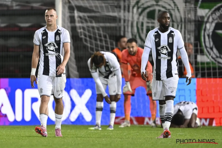 Vreemde situatie: JPL-speler stond in Griekenland om zijn contract te tekenen, maar keerde terug